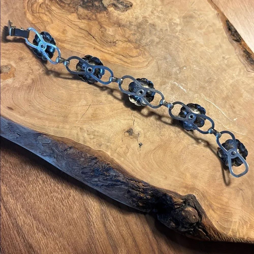 Vintage Silver Roses Bracelet - Picture 4 of 4